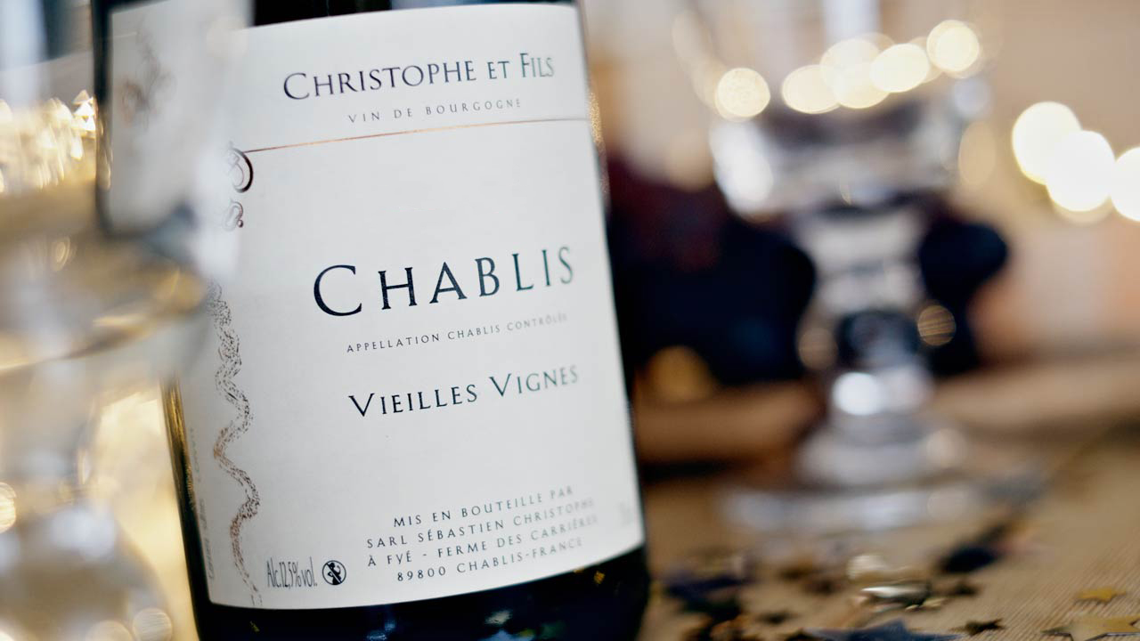 箱入り Chablis 2018 & Vins de France 2022 Christophe et Fils Chablis - Vieilles Vignes 2022 | Naked Wines